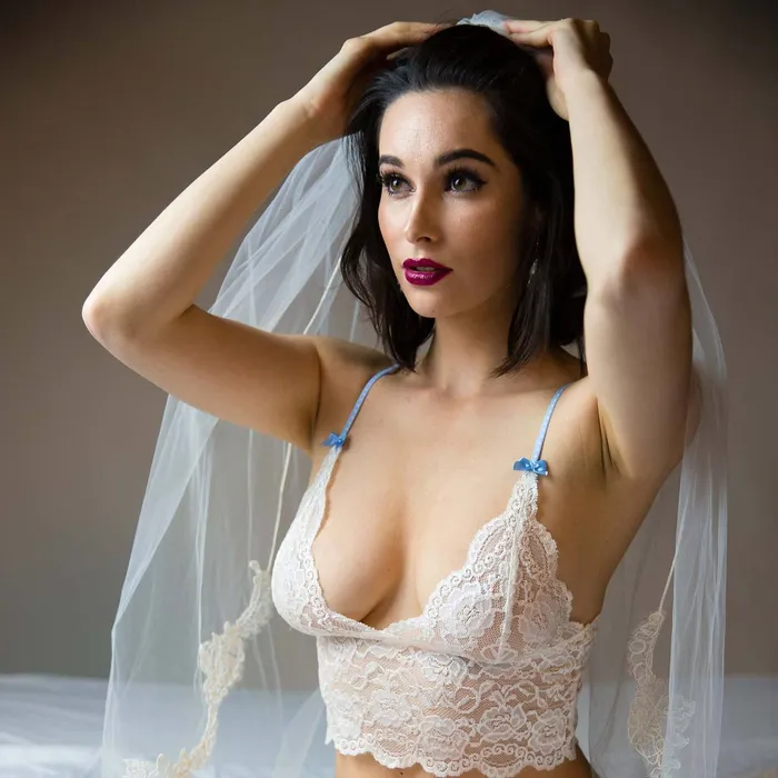 Female Sex Toys Foxers Lace Bralette in Ivory Wedding Foxers