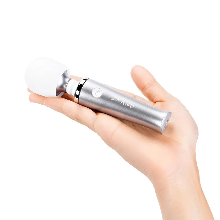 Vibrators Le Wand Le Wand Mini Pleasures 4pc Collection